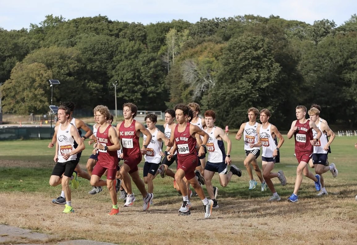 Runners at the start of a cross country dual meet