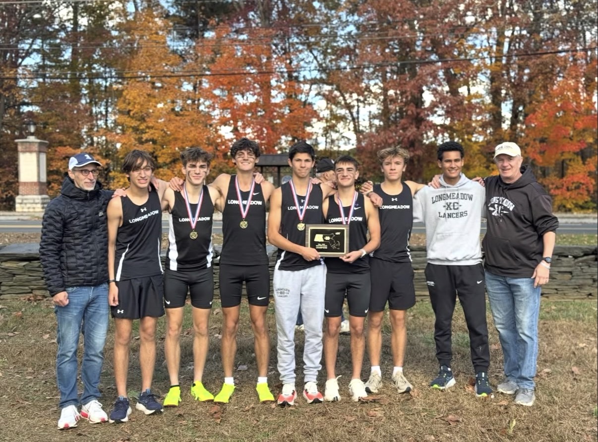 2025 Longmeadow boys cross country team after winning the Western Massachusetts title